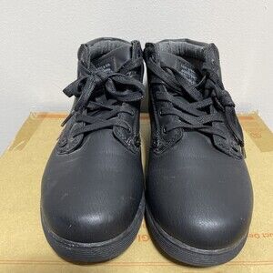 Levi’s 4.5 black shoes Boots Lace Up